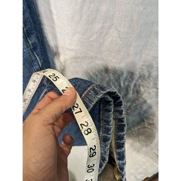 L.L Bran Classic Fit Medium Wash Women's Jeans 12 Petite - Picture 5 of 6